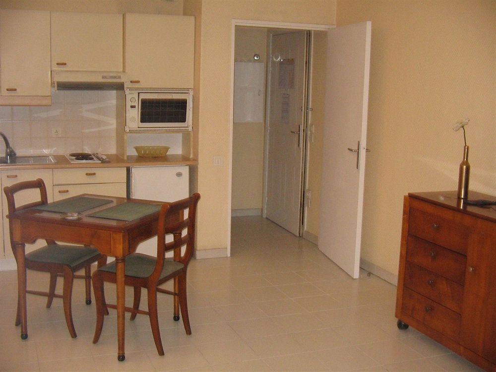 Residhotel Villa Maupassant Cannes Bagian luar foto