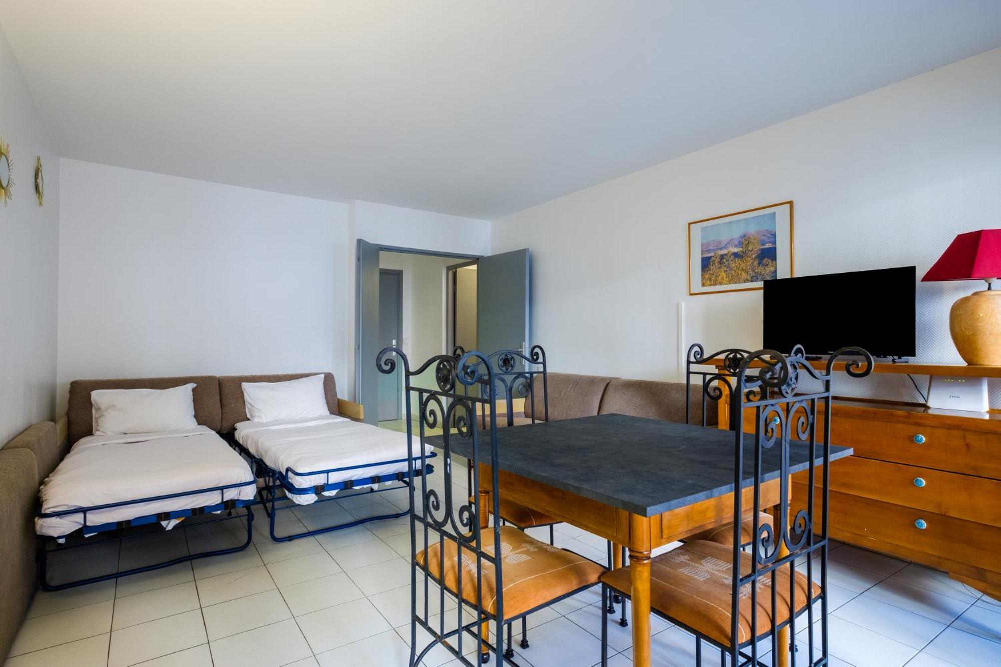Residhotel Villa Maupassant Cannes Bagian luar foto