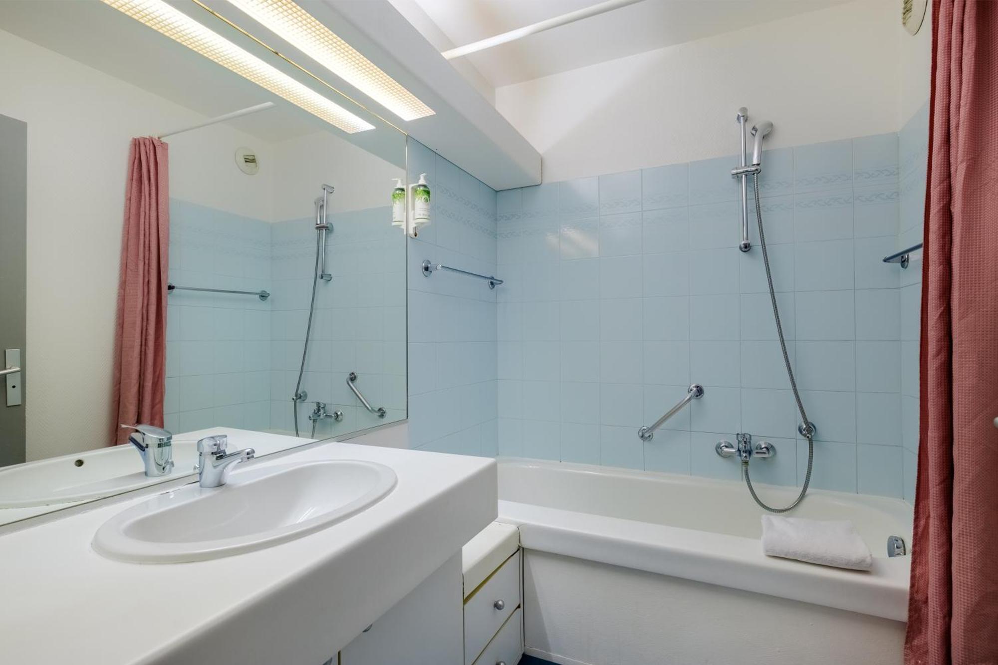 Residhotel Villa Maupassant Cannes Bagian luar foto