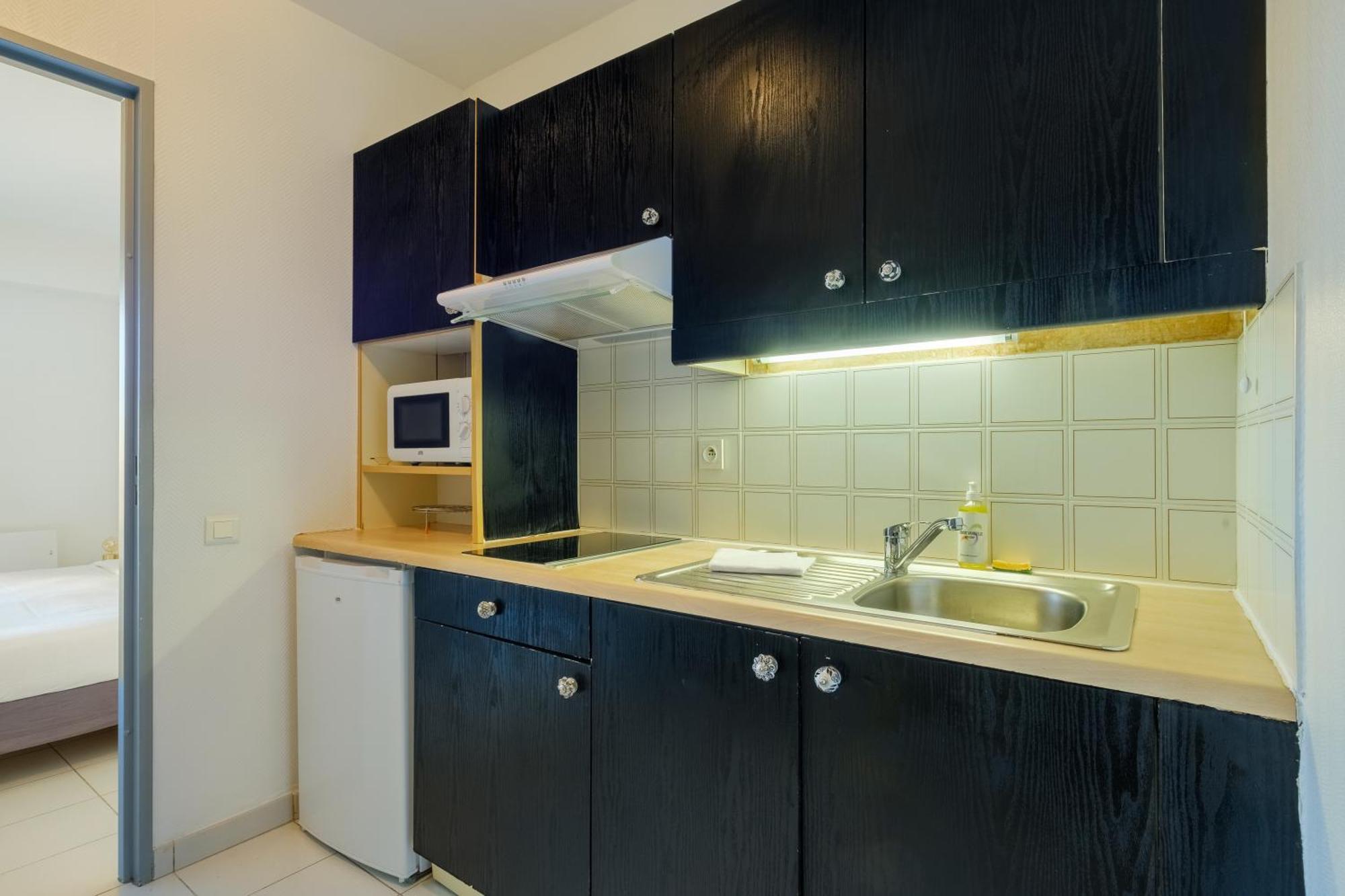 Residhotel Villa Maupassant Cannes Bagian luar foto