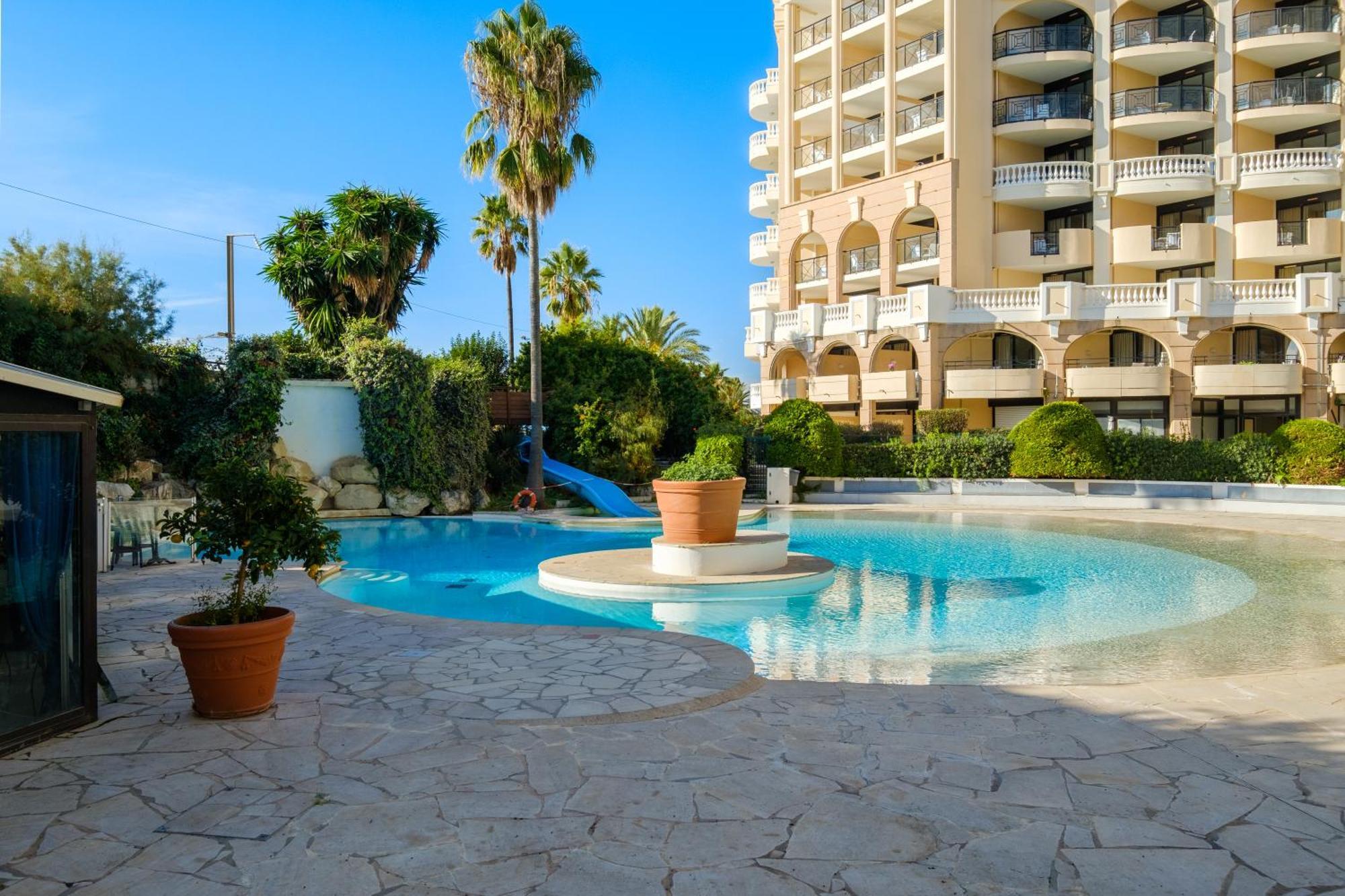 Residhotel Villa Maupassant Cannes Bagian luar foto