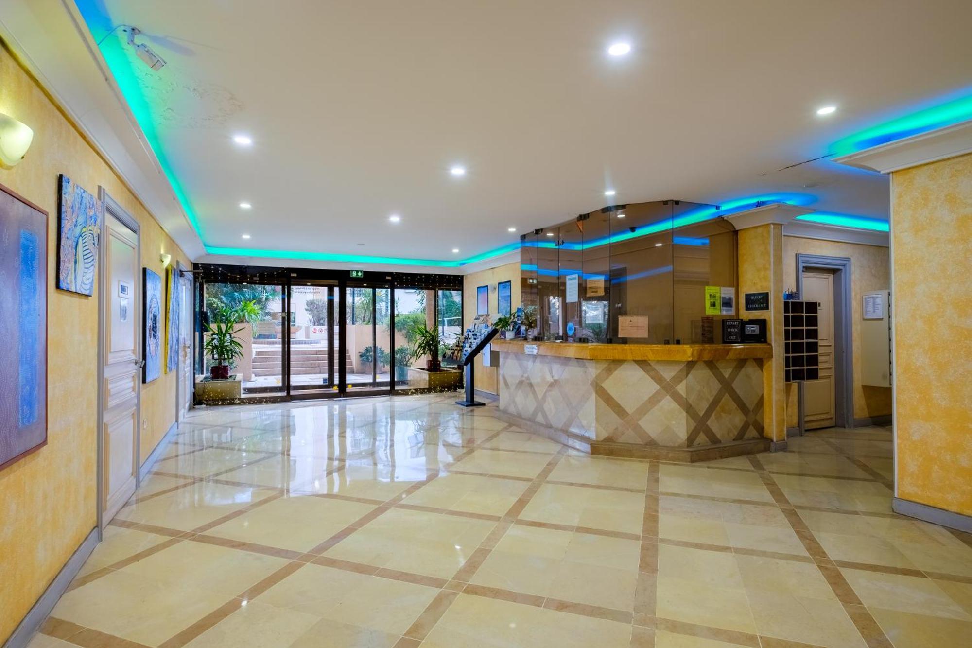 Residhotel Villa Maupassant Cannes Bagian luar foto