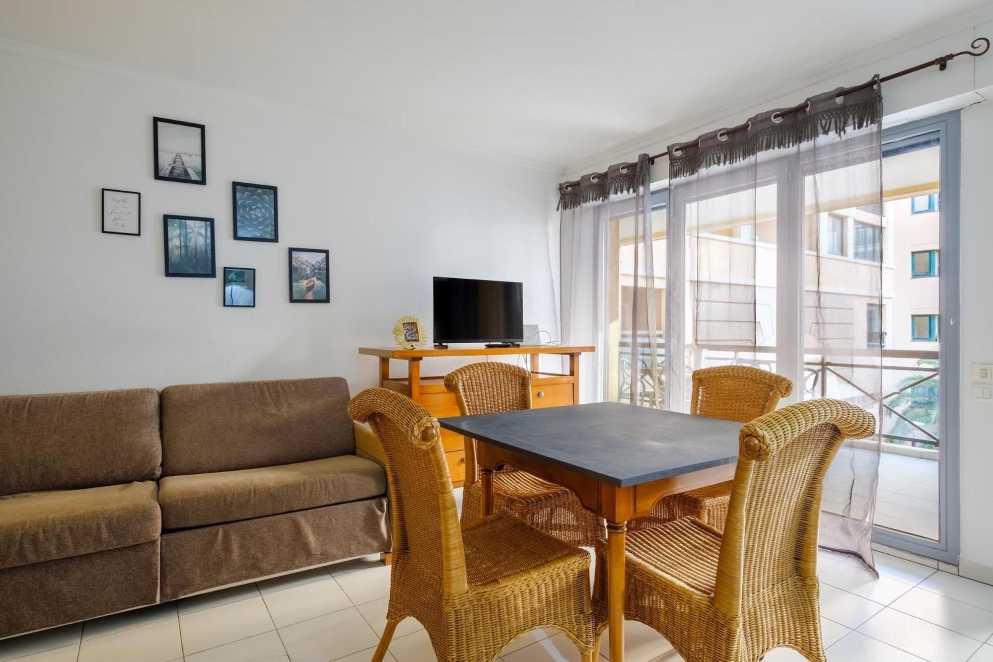 Residhotel Villa Maupassant Cannes Bagian luar foto