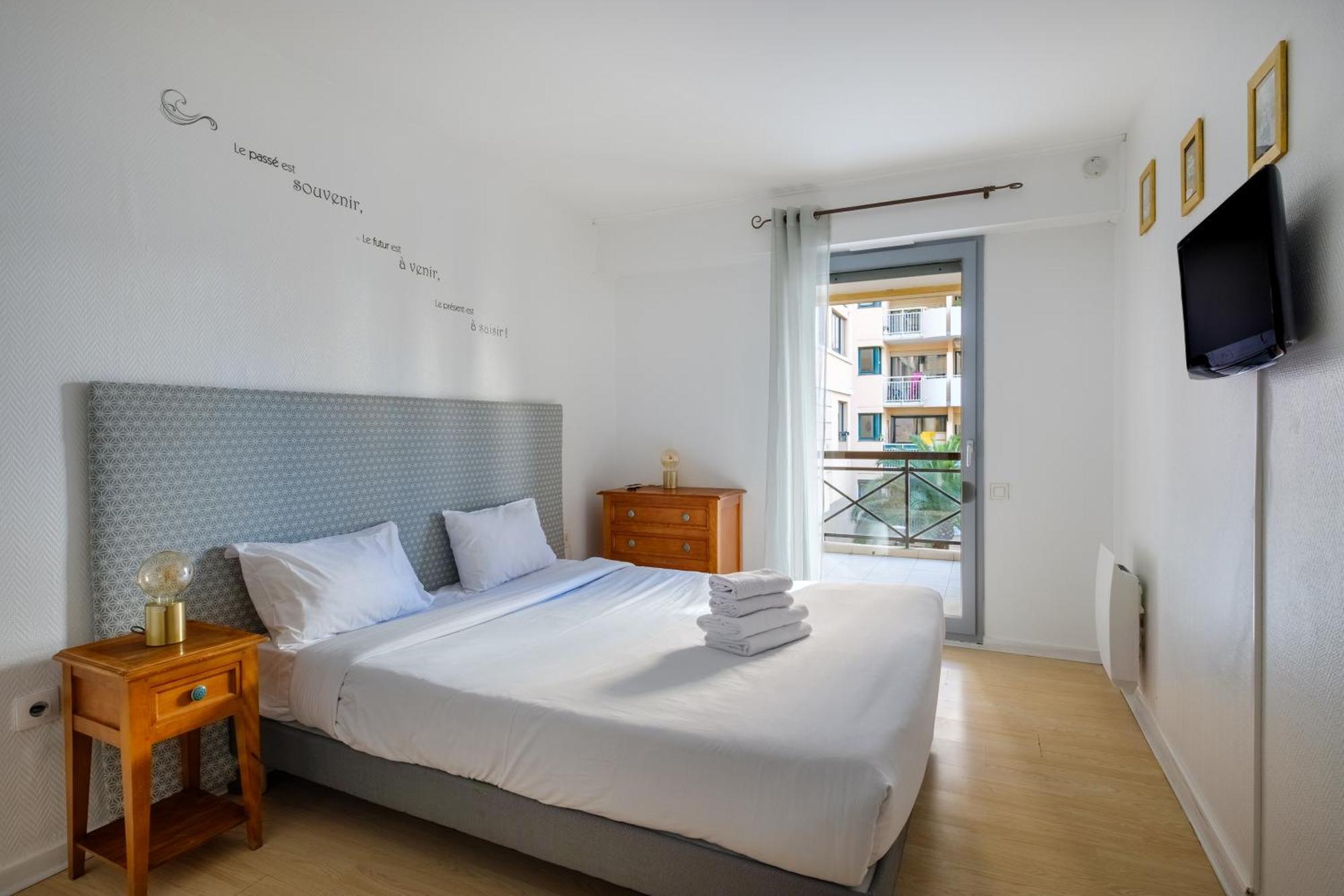 Residhotel Villa Maupassant Cannes Bagian luar foto